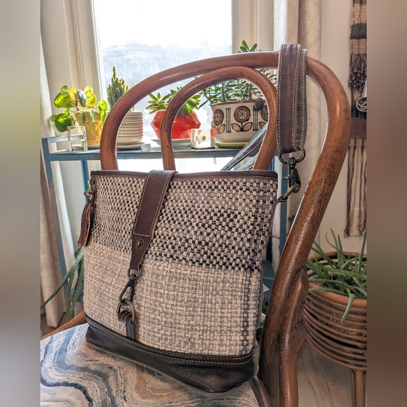 Myra Bag Crossbody Purse Texurized Look & Leather - Picture 2 of 15